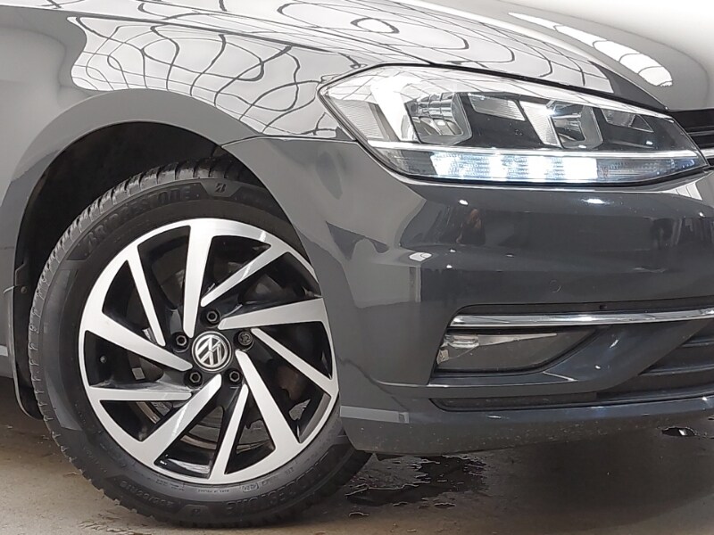 Used Volkswagen Golf 2019 for sale - 77651870: Photo 9