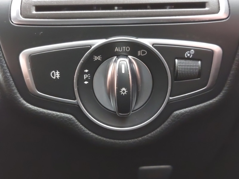 Used Mercedes-Benz GLC 2017 for sale - 76392920: Photo 16