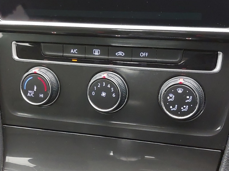 Used Volkswagen Golf 2018 for sale - 78147220: Photo 13