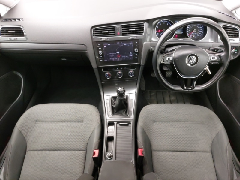 Used Volkswagen Golf 2018 for sale - 78147220: Photo 2