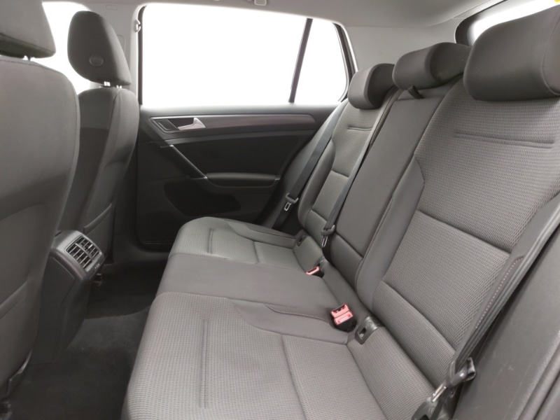 Used Volkswagen Golf 2018 for sale - 78147220: Photo 6