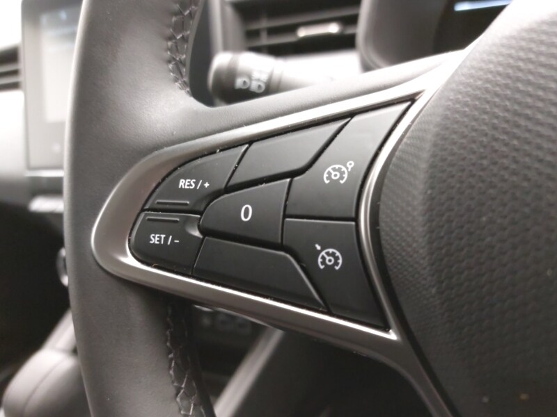 Used Renault Clio 2025 for sale - 77183583: Photo 15