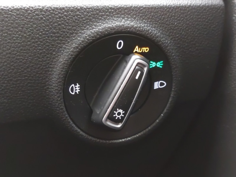 Used Volkswagen T-Roc 2018 for sale - 77141096: Photo 16