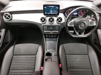 Used Mercedes-Benz GLA 2018 for sale - 78642402: Photo
