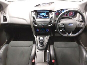 Used Ford Focus 2016 for sale - 77264869: Photo