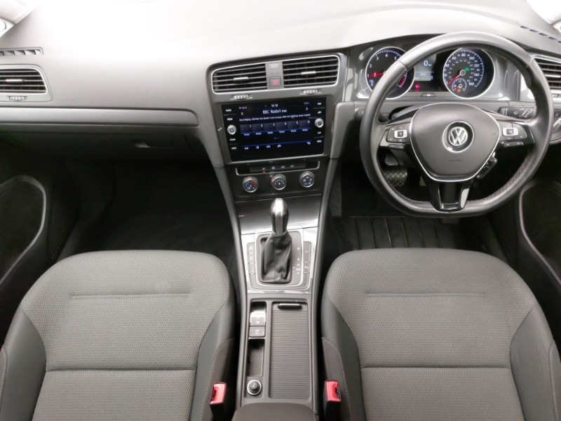 Used Volkswagen Golf 2018 for sale - 76358788: Photo 2