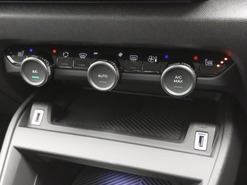 Used Citroen C4 2025 for sale - 76264616: Photo 16