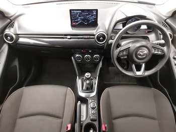 Used Mazda Mazda2 2022 for sale - 76258432: Photo 2