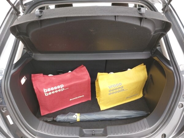 Used Mazda Mazda2 2022 for sale - 76258432: Photo 8
