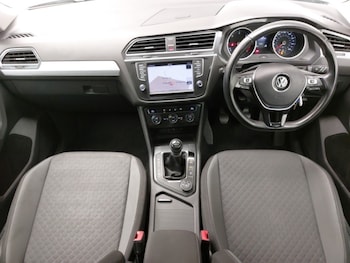 Used Volkswagen Tiguan 2016 for sale - 76258212: Photo 2
