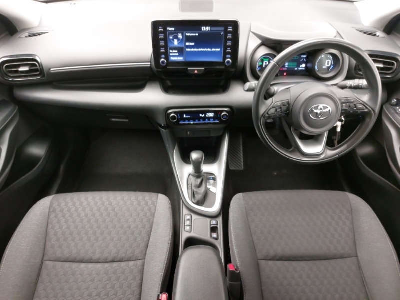 Used Toyota Yaris 2023 for sale - 77448390: Photo 2