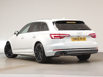 Used Audi A4 2017 for sale - 77690226: Photo