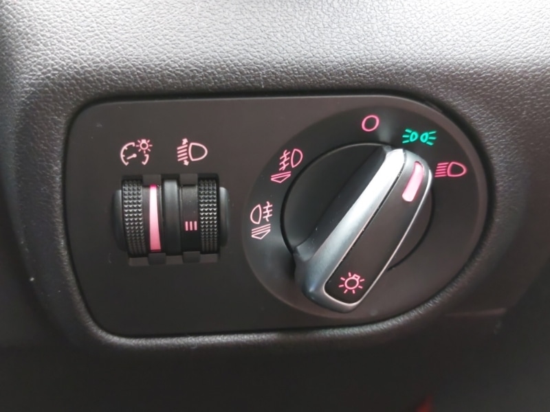 Used Audi A1 2016 for sale - 77947642: Photo 15