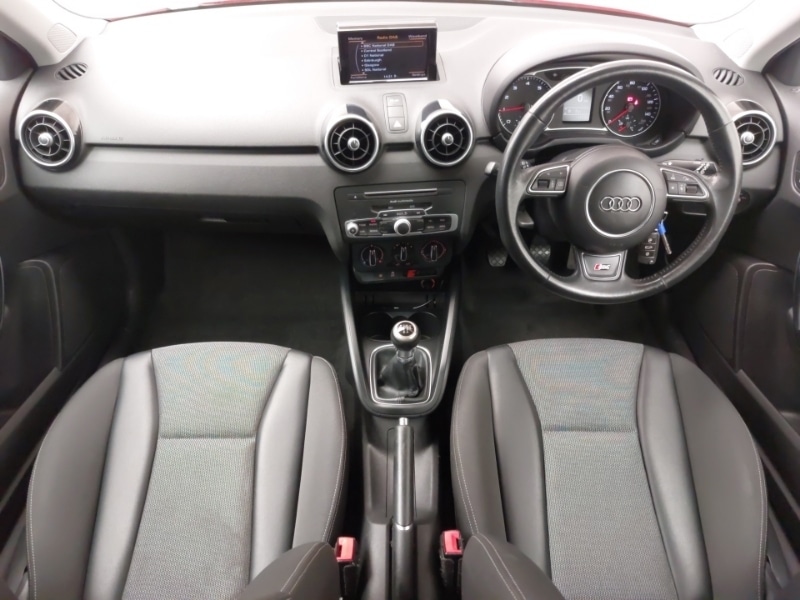 Used Audi A1 2016 for sale - 77947642: Photo 2