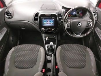 Used Renault Captur 2018 for sale - 76579056: Photo