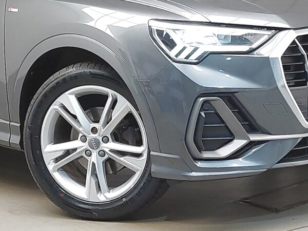 Used Audi Q3 2019 for sale - 76301754: Photo 9