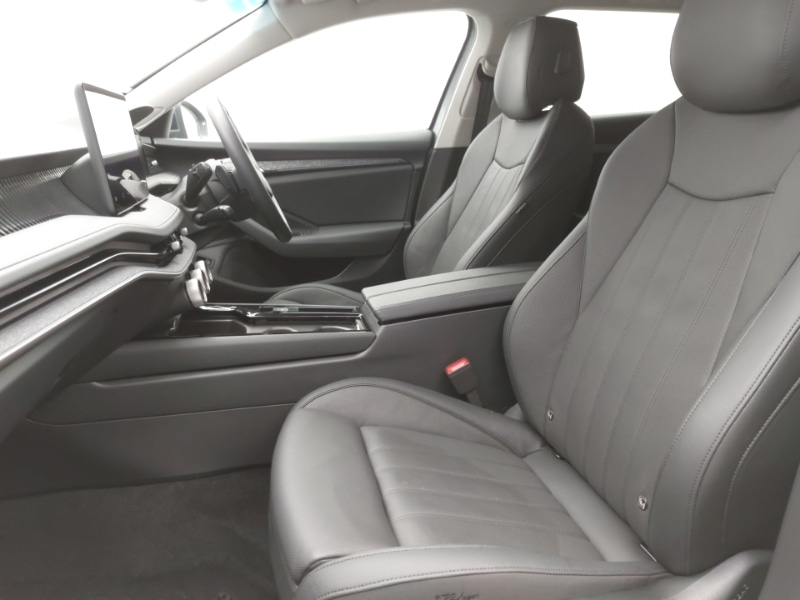 Used Skoda Superb 2024 for sale - 76602488: Photo 5