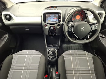 Used Peugeot 108 2016 for sale - 79356305: Photo