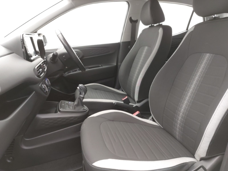 Used Hyundai i10 2021 for sale - 76800250: Photo 5