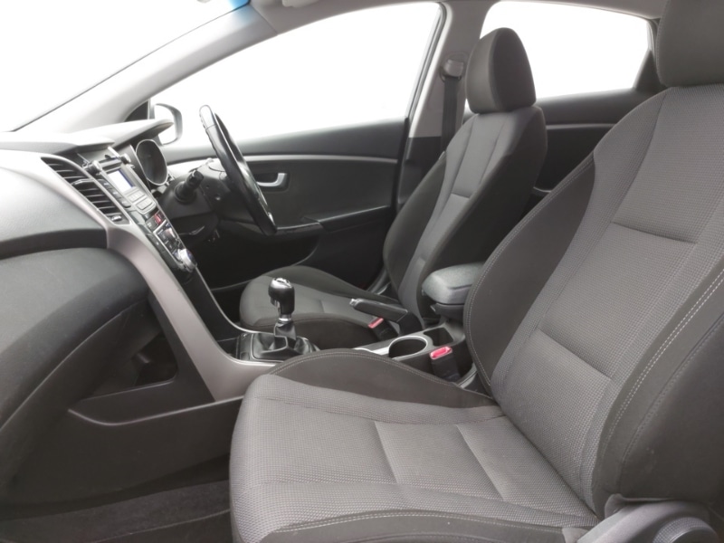 Used Hyundai i30 2015 for sale - 77409989: Photo 5