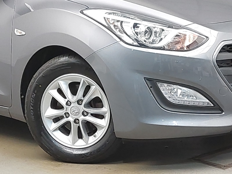 Used Hyundai i30 2015 for sale - 77409989: Photo 9