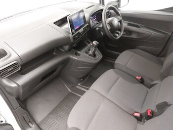 Used Citroen Berlingo 2022 for sale - 77173579: Photo