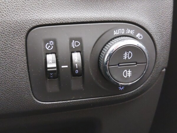 Used Vauxhall Crossland X 2019 for sale - 76282096: Photo 16