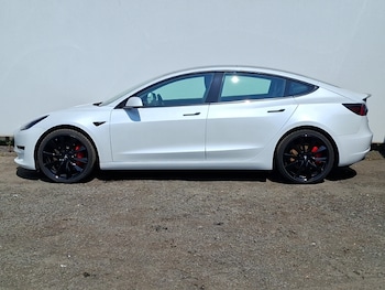 Used Tesla Model 3 2020 for sale - 79427975: Photo