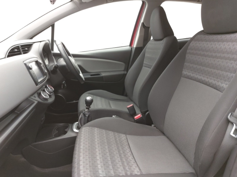 Used Toyota Yaris 2017 for sale - 77690216: Photo 5