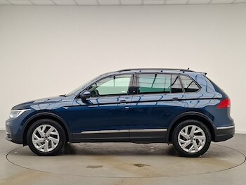 Used Volkswagen Tiguan 2023 for sale - 78751404: Photo