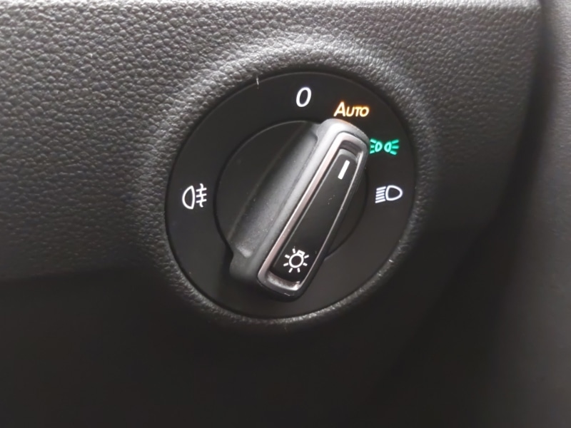 Used Volkswagen T-Roc 2022 for sale - 77189747: Photo 17