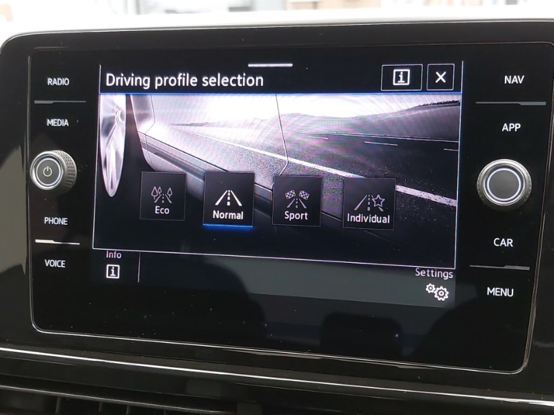 Used Volkswagen T-Roc 2022 for sale - 77189747: Photo 18