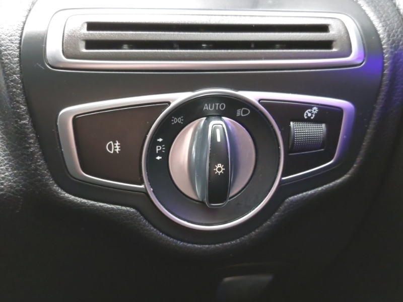 Used Mercedes-Benz C Class 2019 for sale - 76721675: Photo 18