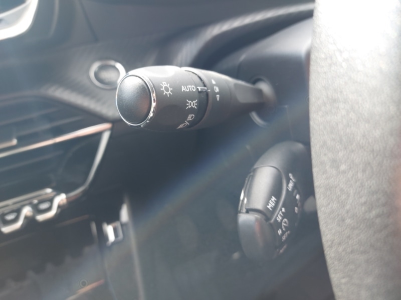 Used Peugeot 208 2020 for sale - 76885423: Photo 13