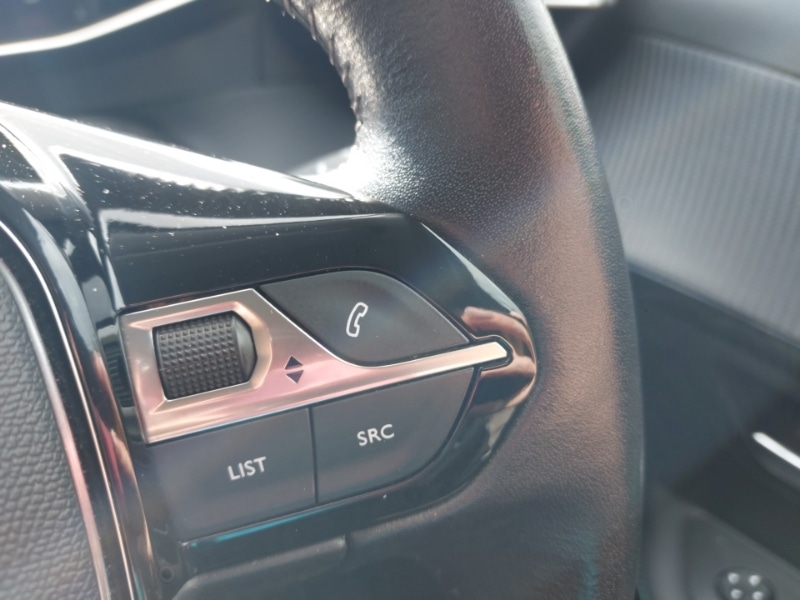 Used Peugeot 208 2020 for sale - 76885423: Photo 16