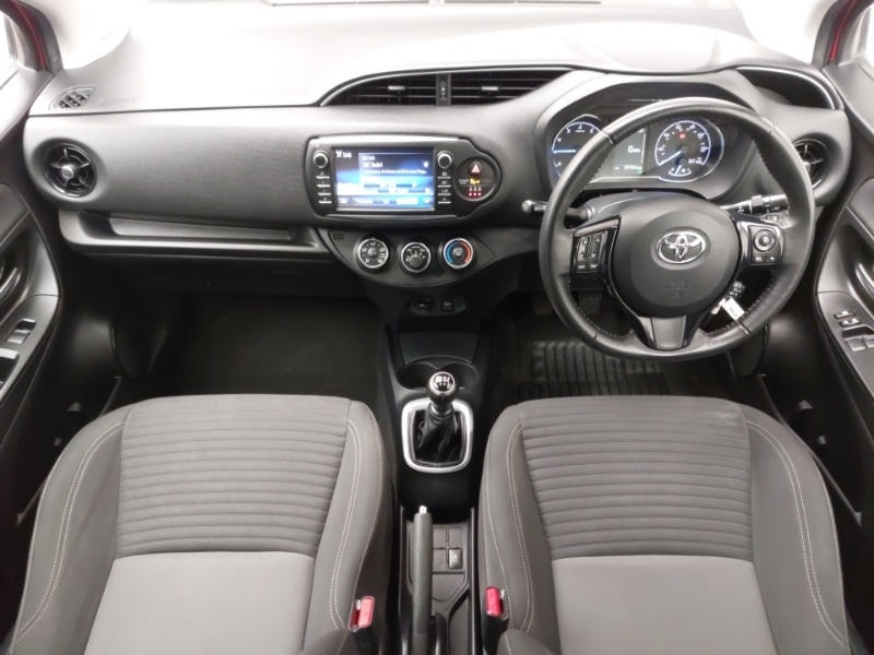 Used Toyota Yaris 2017 for sale - 78079578: Photo 2