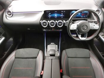 Used Mercedes-Benz GLA 2023 for sale - 77357759: Photo