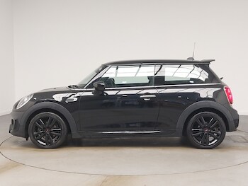 Used MINI Hatch 2019 for sale - 77379648: Photo