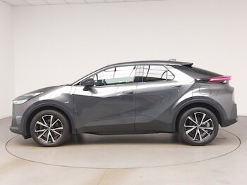 Used Toyota C-HR 2024 for sale - 76493016: Photo
