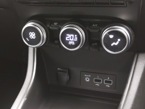 Used Renault Captur 2020 for sale - 76268886: Photo 13