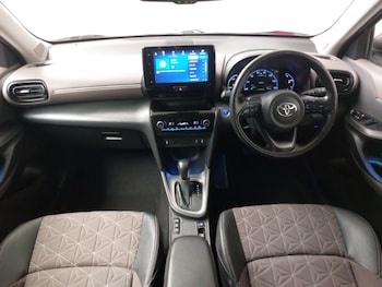 Used Toyota Yaris Cross 2023 for sale - 78478057: Photo