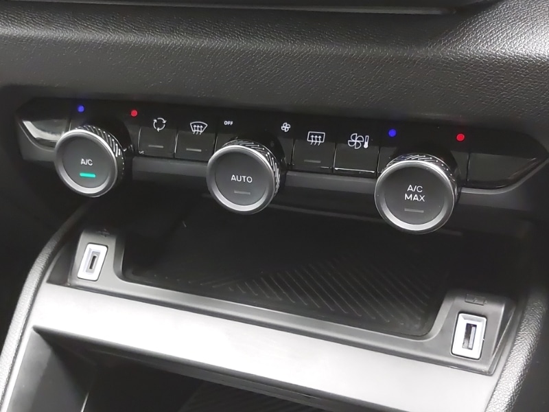 Used Citroen C4 2024 for sale - 76450834: Photo 15