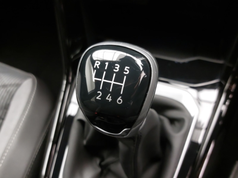 Used Volkswagen T-Roc 2023 for sale - 76397351: Photo 15