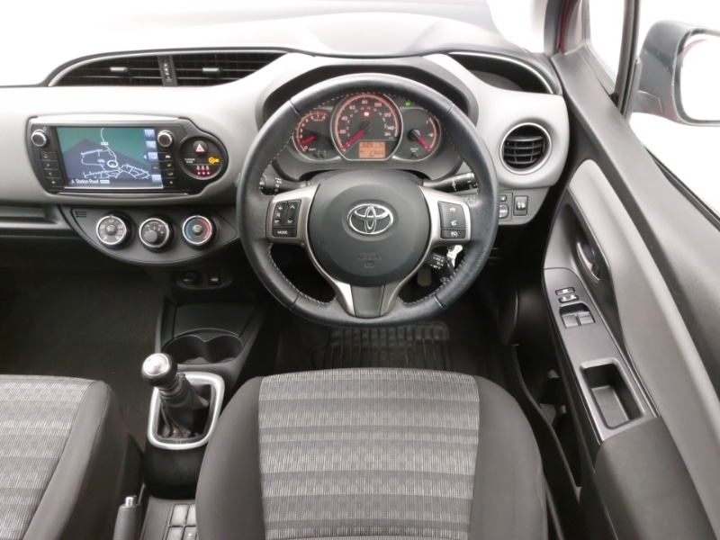 Used Toyota Yaris 2017 for sale - 77352509: Photo 7