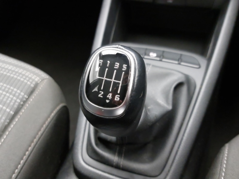 Used Kia Stonic 2021 for sale - 76116397: Photo 14