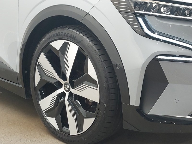 Used Renault Megane E Tech 2024 for sale - 76726430: Photo 9