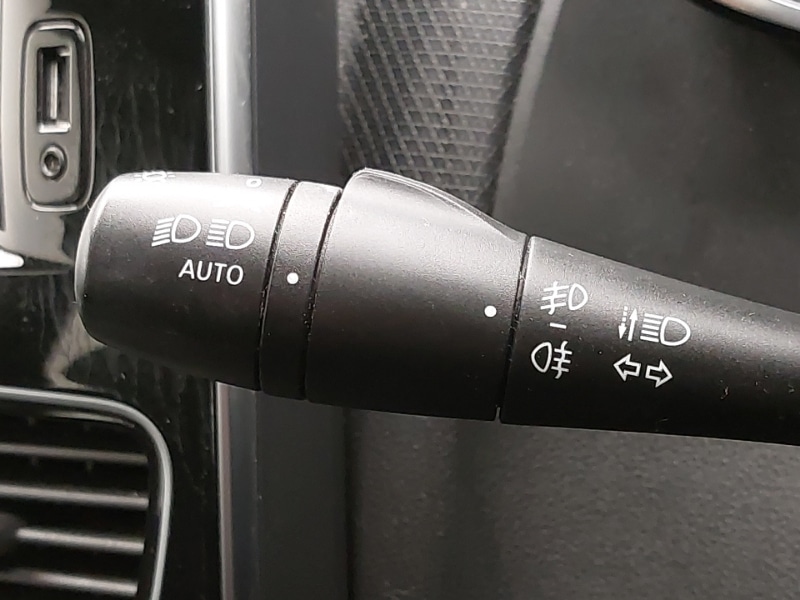 Used Renault Clio 2018 for sale - 77078115: Photo 16