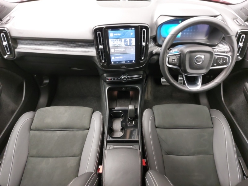 Used Volvo XC40 2022 for sale - 77466439: Photo 2