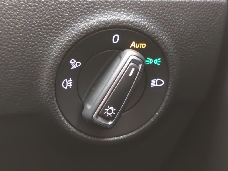 Used Volkswagen T-Roc 2023 for sale - 77933228: Photo 17