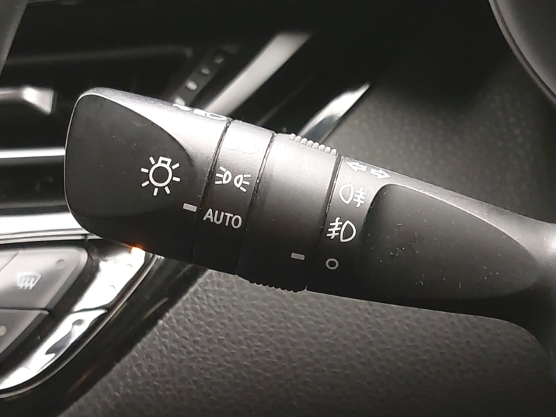 Used Toyota C-HR 2017 for sale - 77320042: Photo 17